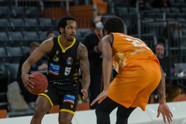 仍然砍下 仍然砍下