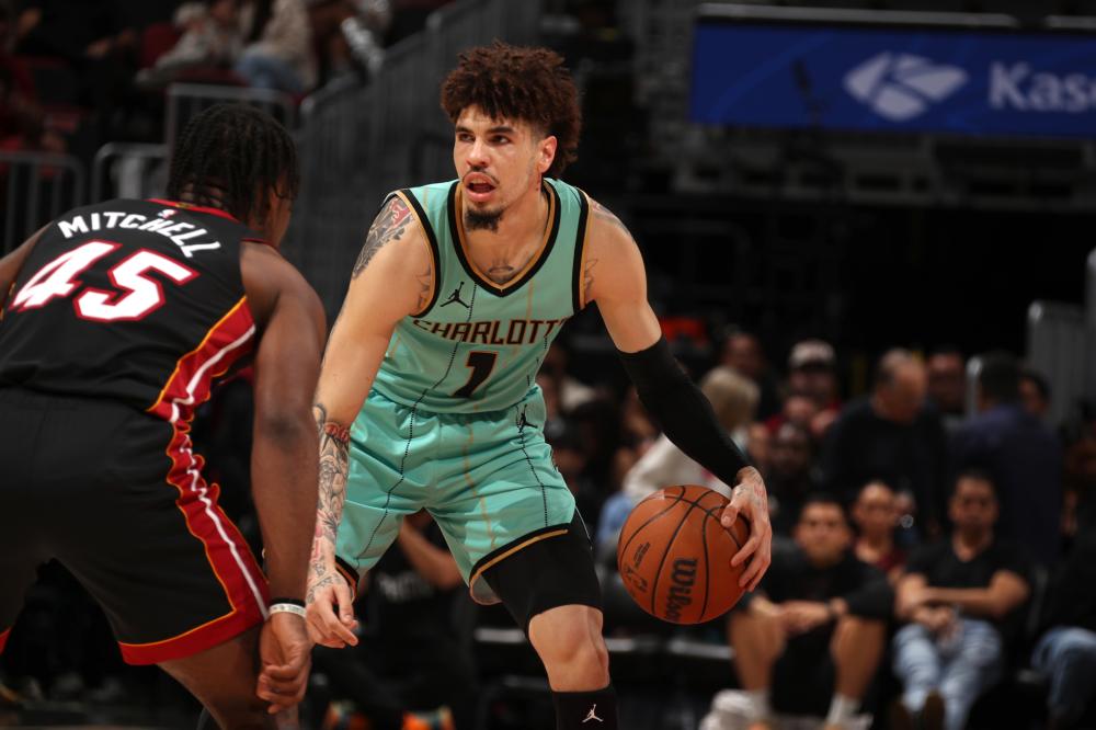 图冲入球场 图冲入球场